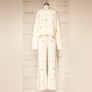 NWOT Mable Floral Embroidered Cream Lounge Set
